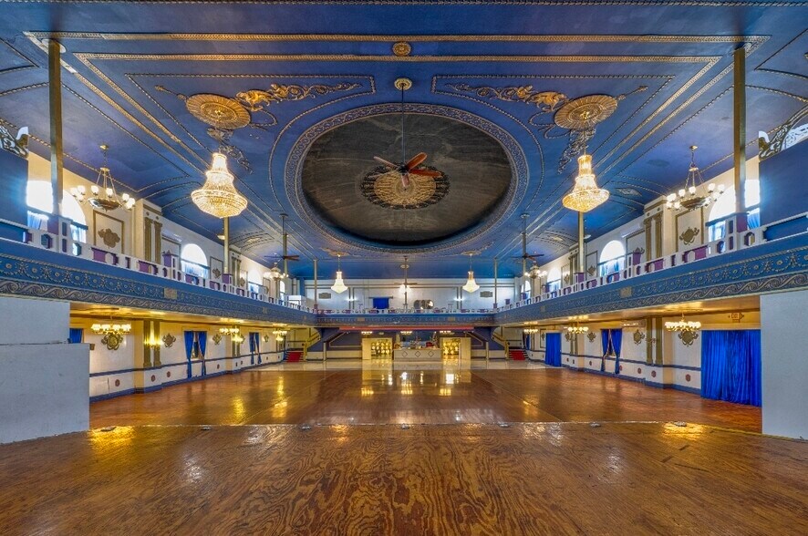 More Photos Of 5670 58th St, Maspeth Specialty For Sale