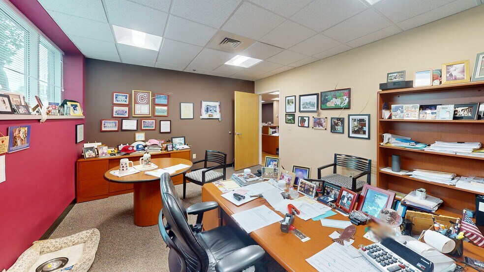More Photos Of 1 Pillsbury St, Concord Office For Lease