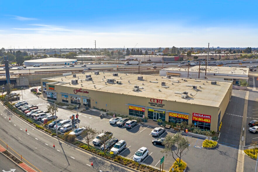 More Photos Of 18349-18375 Euclid St, Fountain Valley Storefront For Sale