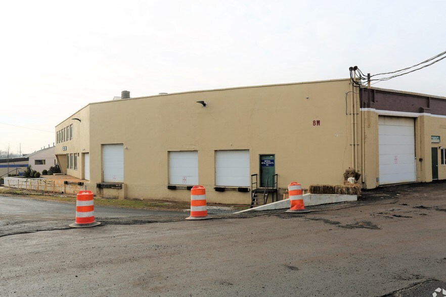 More Photos Of 8 W Chimney Rock Rd, Bridgewater Manufacturing For Lease