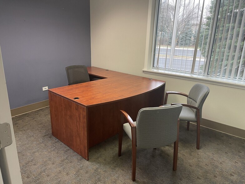 More Photos Of 1288 Rickert Dr, Naperville Medical For Lease