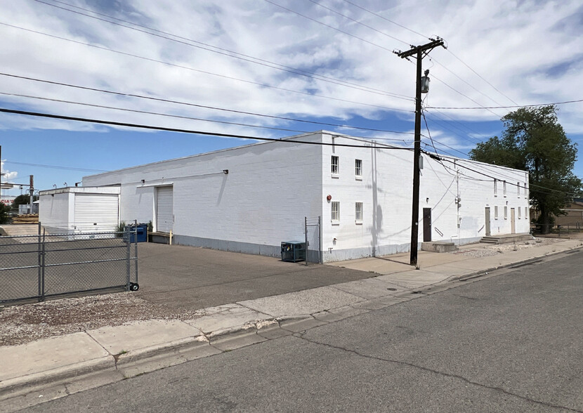 Primary Photo Of 2211 Commercial St NE, Albuquerque Warehouse For Sale