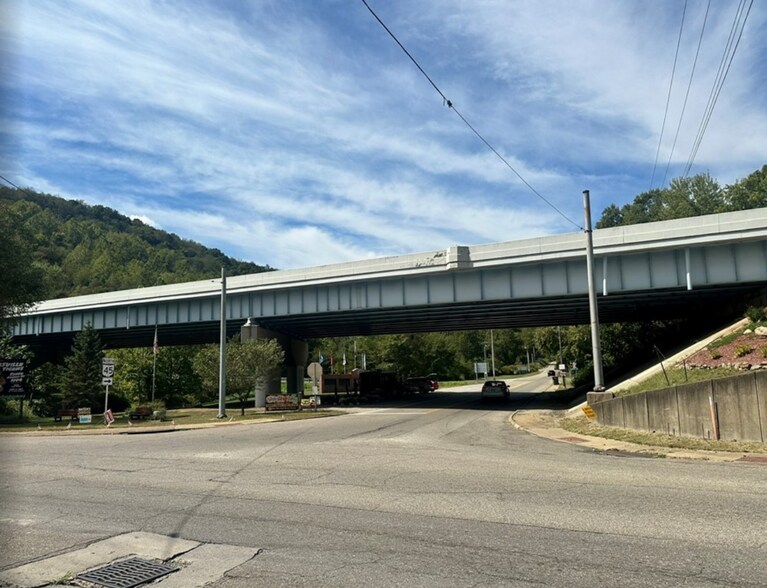 More Photos Of 205 Wells Ave, Wellsville Carwash For Sale