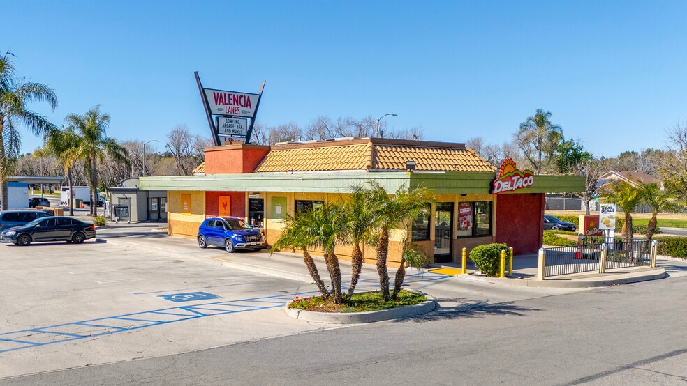 More Photos Of 23650 Lyons Ave, Santa Clarita Fast Food For Sale