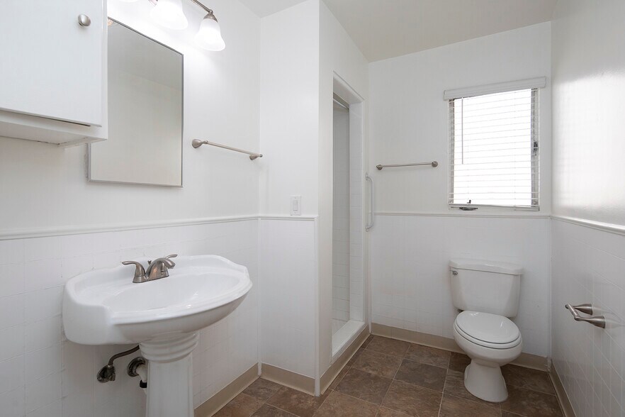 More Photos Of 4470 Euclid Ave, San Diego Apartments For Sale