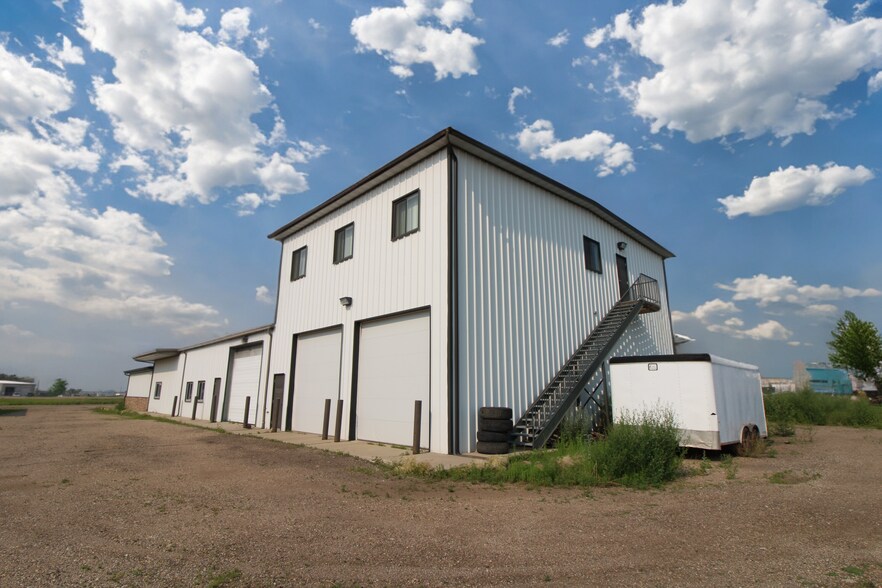 More Photos Of 6008 Highway 2 E, Minot Showroom For Sale