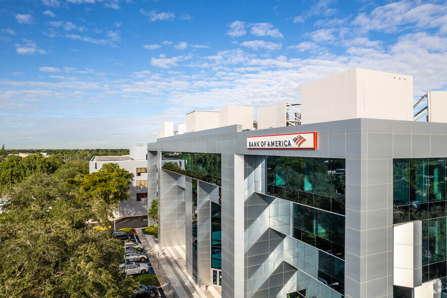 Primary Photo Of 4601 Sheridan St, Hollywood Office For Lease