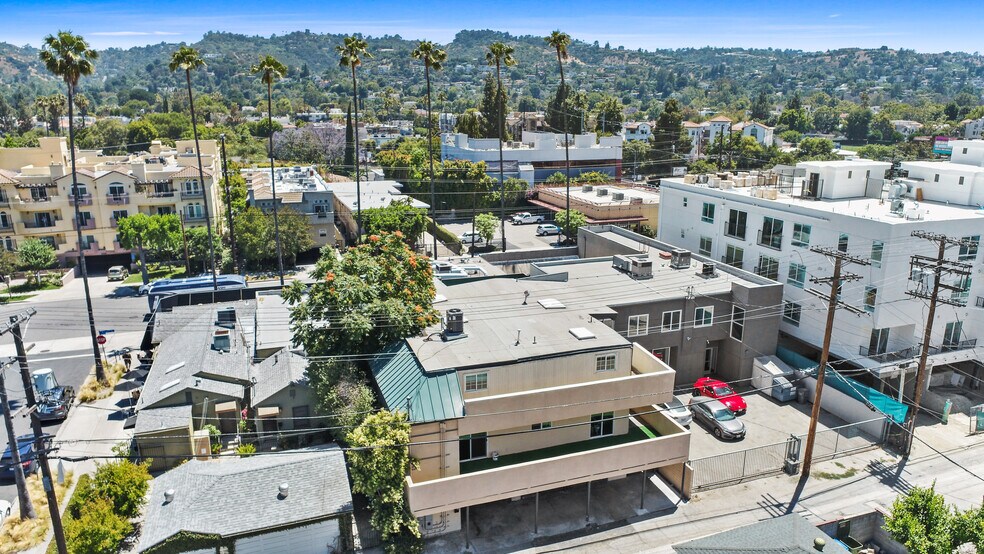 More Photos Of 13257-13259 Moorpark St, Sherman Oaks Office Residential For Sale