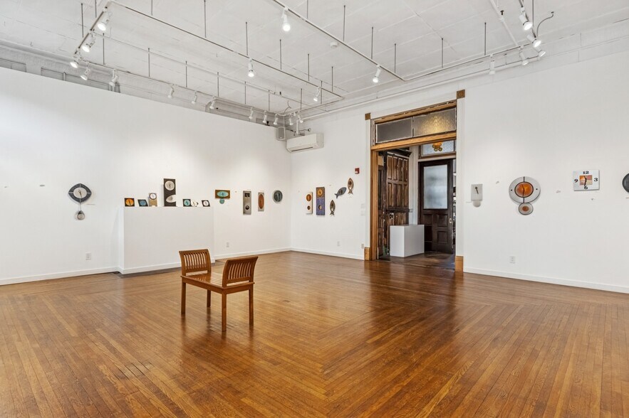 More Photos Of 162 Main St, Beacon Storefront Retail Residential For Sale