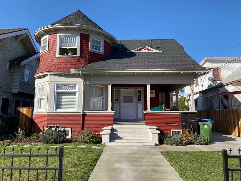 Primary Photo Of 1449 W 28th St, Los Angeles Apartments For Sale