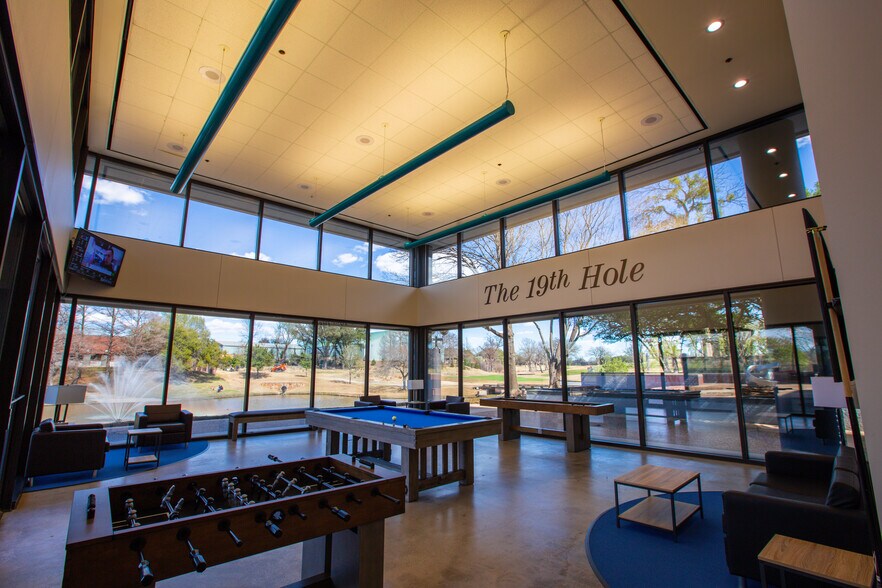 More Photos Of 1600 Viceroy Dr, Dallas Office For Lease