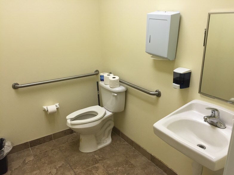 More Photos Of 2301 Park Ave, Orange Park Coworking Space