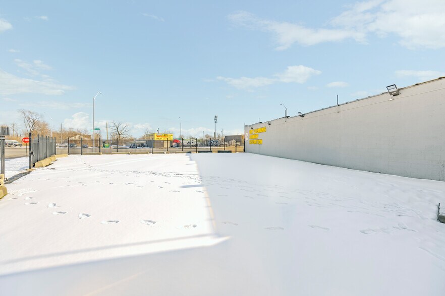More Photos Of 10333 Gratiot Ave, Detroit Land For Sale
