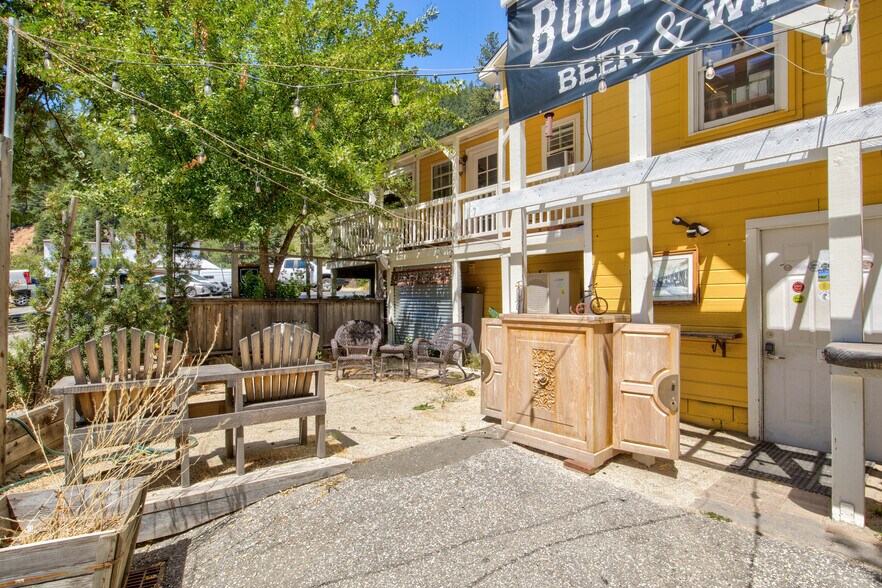 More Photos Of 200 Main St, Downieville Storefront Retail Residential For Sale