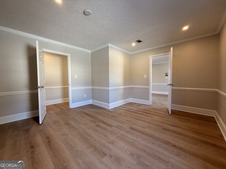 More Photos Of 1165 Cedar Shoals Dr, Athens Loft Creative Space For Lease