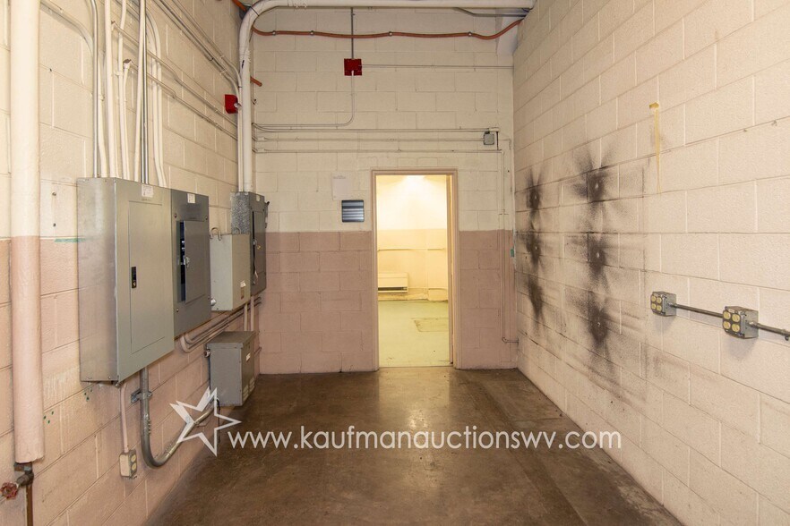More Photos Of 100 Bluestone Rd, Mount Hope Research And Development For Sale