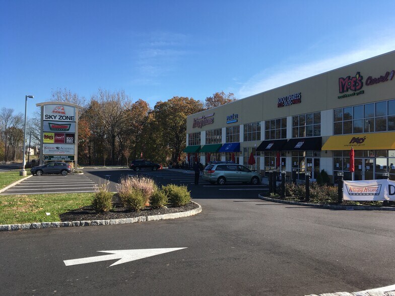 More Photos Of 55 US Highway 22, Springfield General Retail For Lease