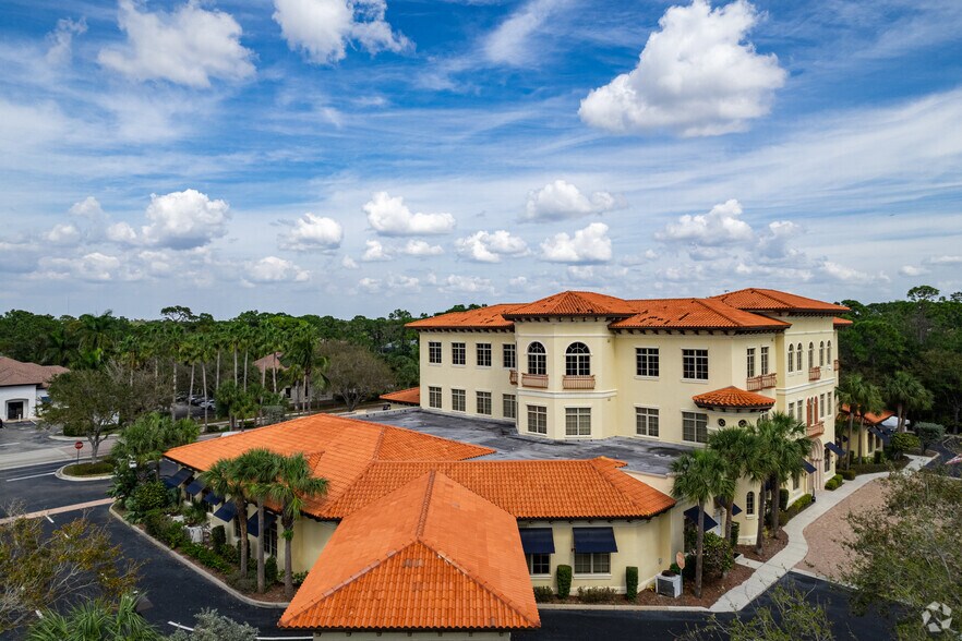 More Photos Of 1185 Immokalee Rd, Naples Office For Lease