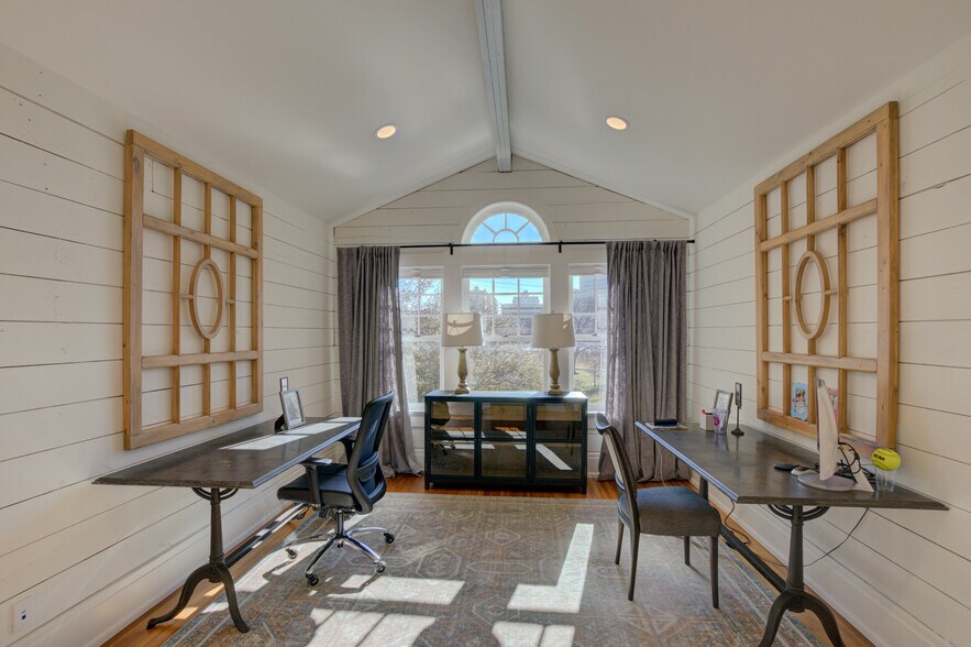 More Photos Of 904 San Antonio St, Austin Office For Lease