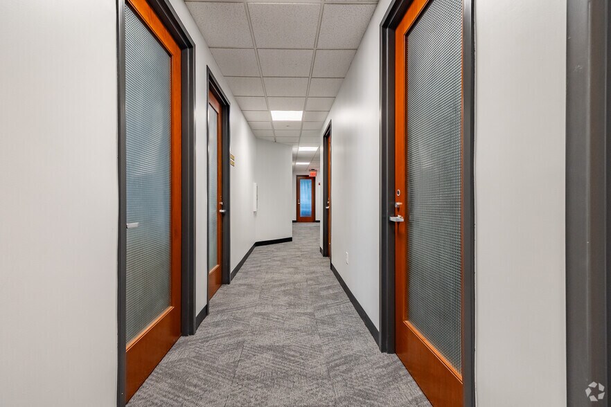 More Photos Of 2202 N Westshore Blvd, Tampa Coworking Space