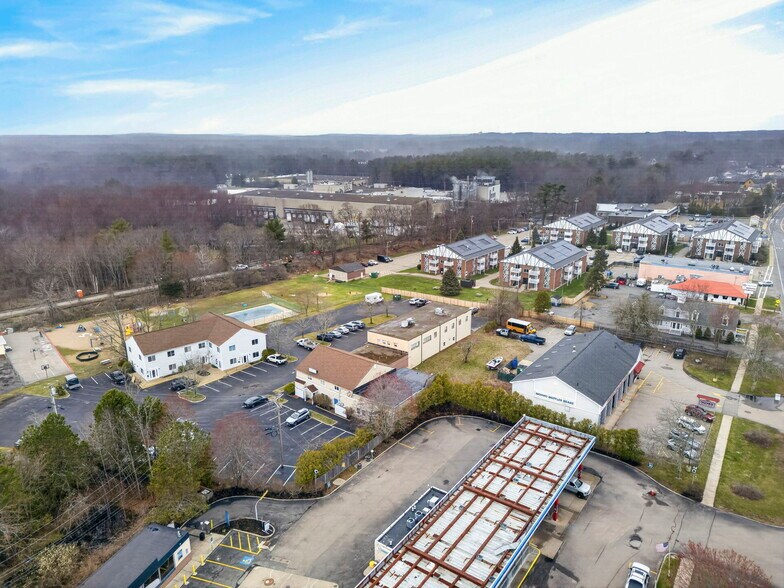 More Photos Of 24 Stickney Ter, Hampton Office For Sale