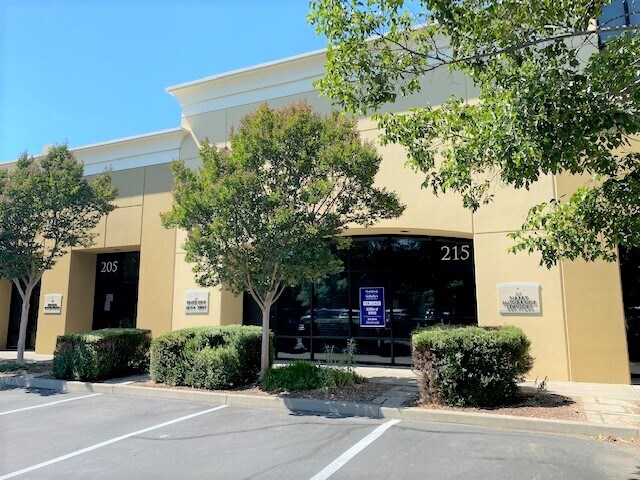 More Photos Of 205-245 Foss Creek Cir, Healdsburg Office For Sale