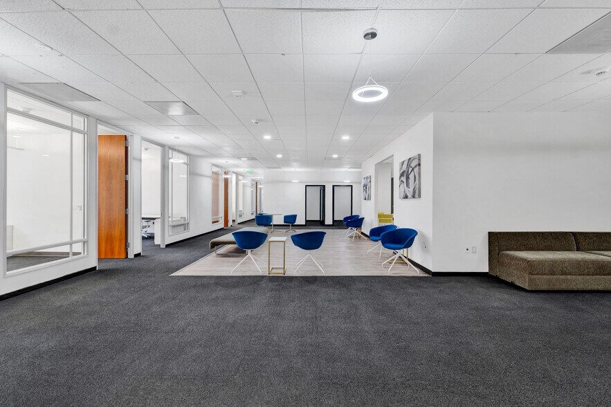 More Photos Of 221 S Figueroa St, Los Angeles Loft Creative Space For Lease