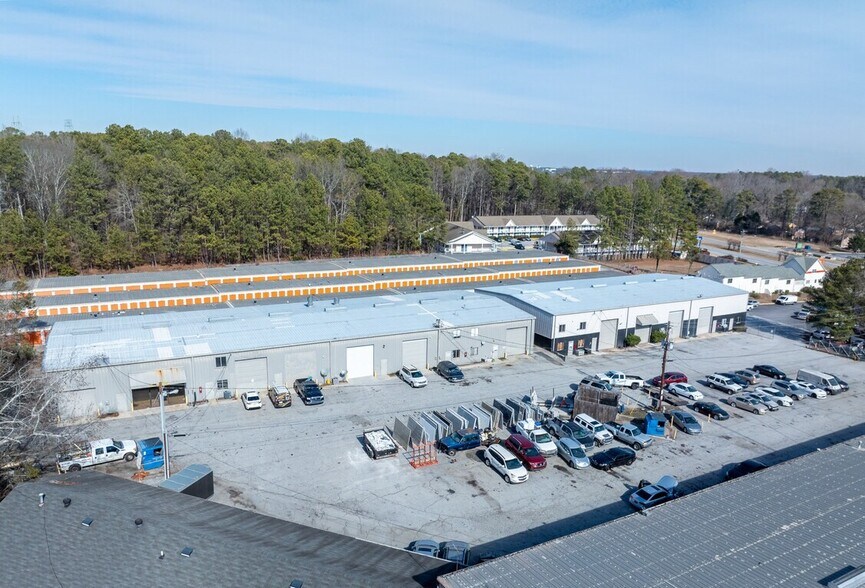 More Photos Of 6275 Highway 85, Riverdale Warehouse For Sale