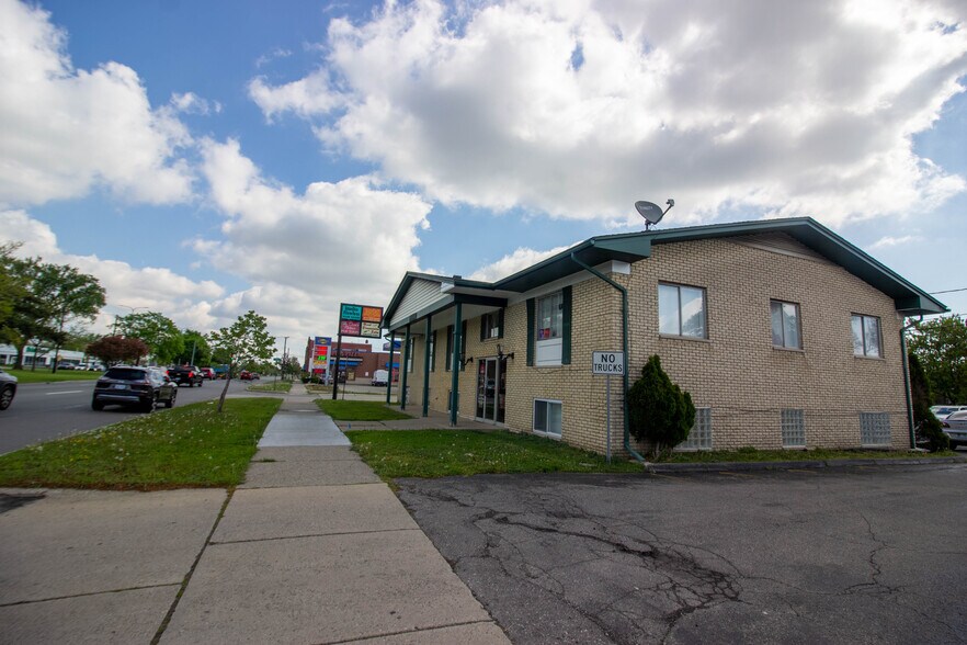 More Photos Of 23750 Gratiot Ave, Eastpointe Office Residential For Sale