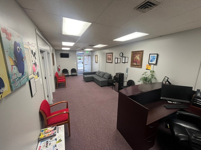 More Photos Of 9105 Belair Rd, Nottingham Office For Lease
