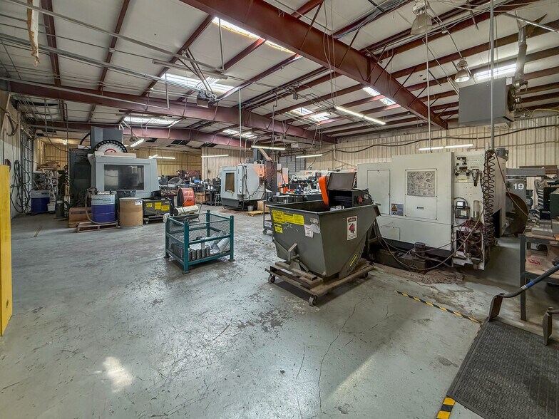 More Photos Of 7710 W Highway 80, Midland Office For Sale