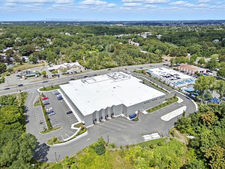 More Photos Of 373 Highland Ave, Salem Industrial For Lease