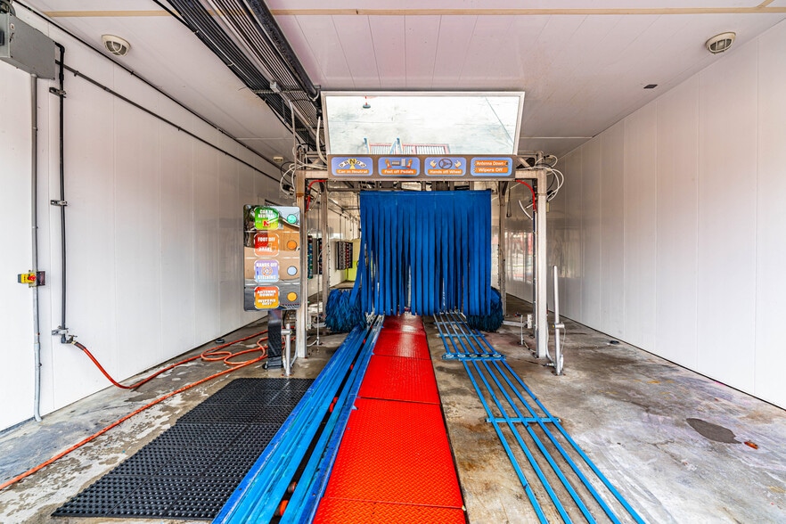 More Photos Of 506 W Orange Grove Ave, Pomona Carwash For Sale