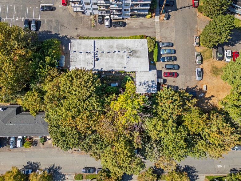 More Photos Of 2109 W Raye St, Seattle Apartments For Sale