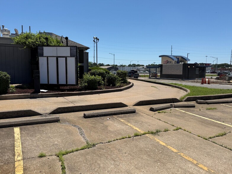 More Photos Of 5 S Kingshighway St, Cape Girardeau Fast Food For Sale