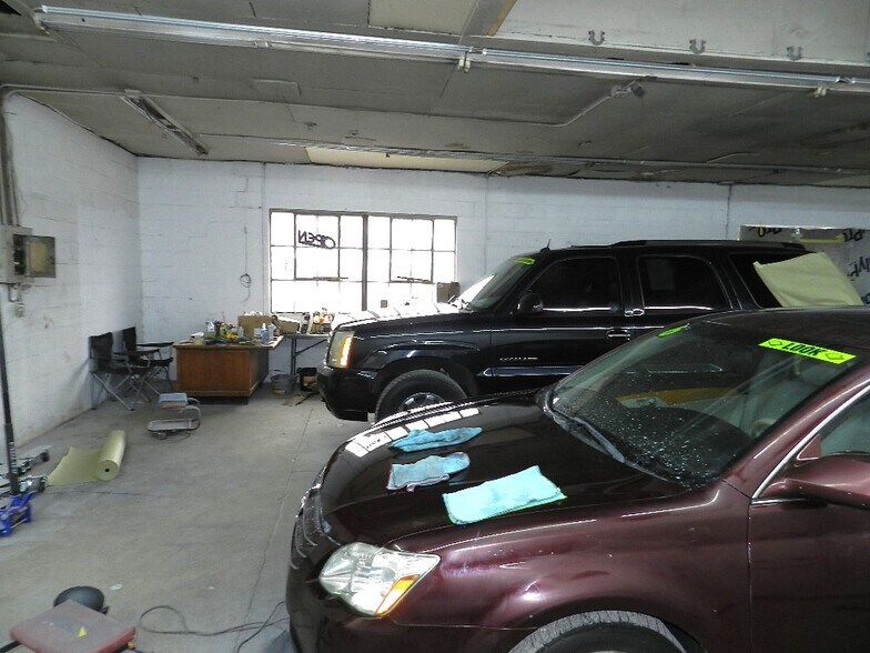 More Photos Of 1641 E Main St, Niles Manufacturing For Sale