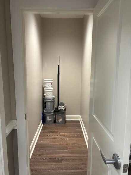 More Photos Of 8316 Rivers Ave, North Charleston Office For Lease