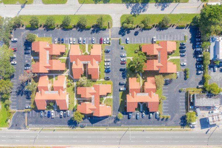 More Photos Of 2831 Ringling Blvd, Sarasota Medical For Sale
