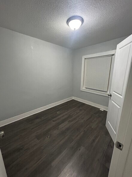 More Photos Of 3502 Roberts Ave, Kansas City Apartments For Sale