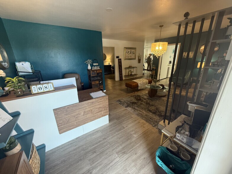 More Photos Of 2245 E State Route 69, Prescott Veterinarian Kennel For Sale