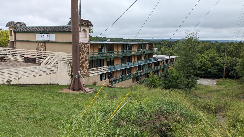 More Photos Of 1900 W 76 Country Blvd, Branson Hotel For Sale