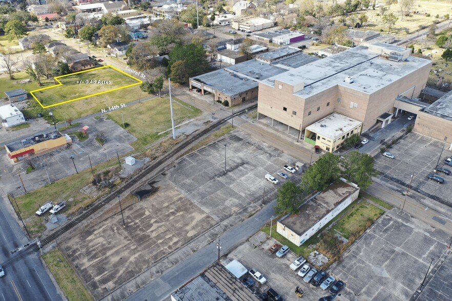 More Photos Of Between N 13th and N 14th St, Baton Rouge Land For Sale
