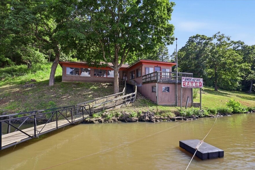 More Photos Of 1077 Duncan Dr, Edwards General Retail For Sale