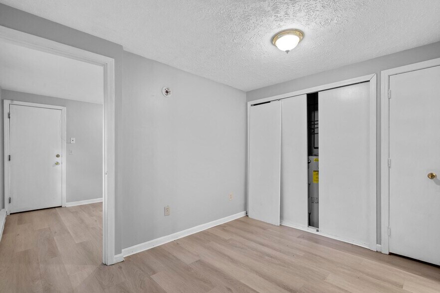 More Photos Of 451 Divinity St, Bristol Apartments For Sale