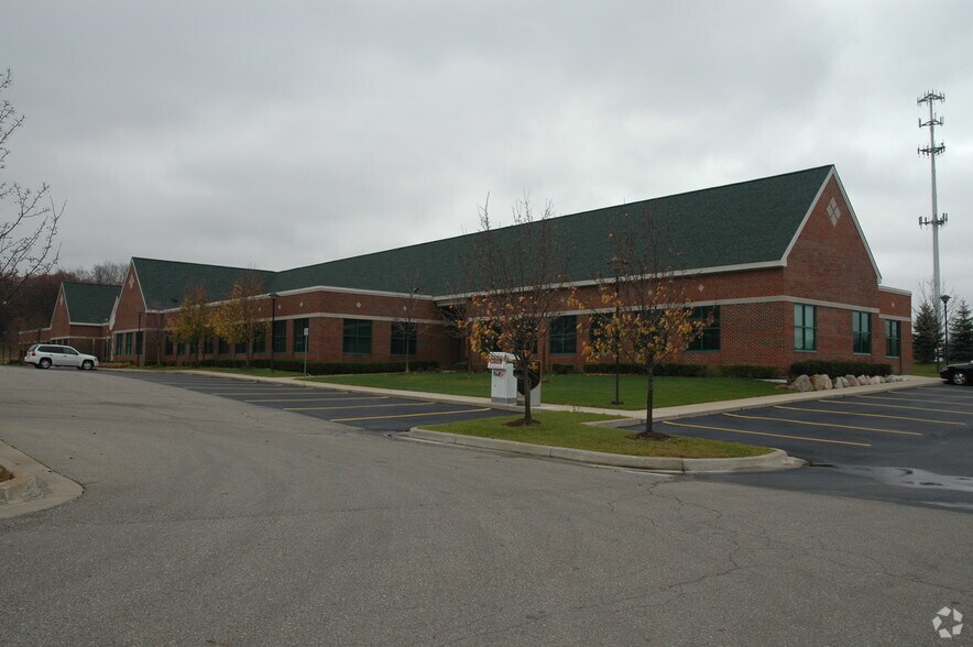 More Photos Of 950 Corporate Office Dr, Milford Medical For Lease