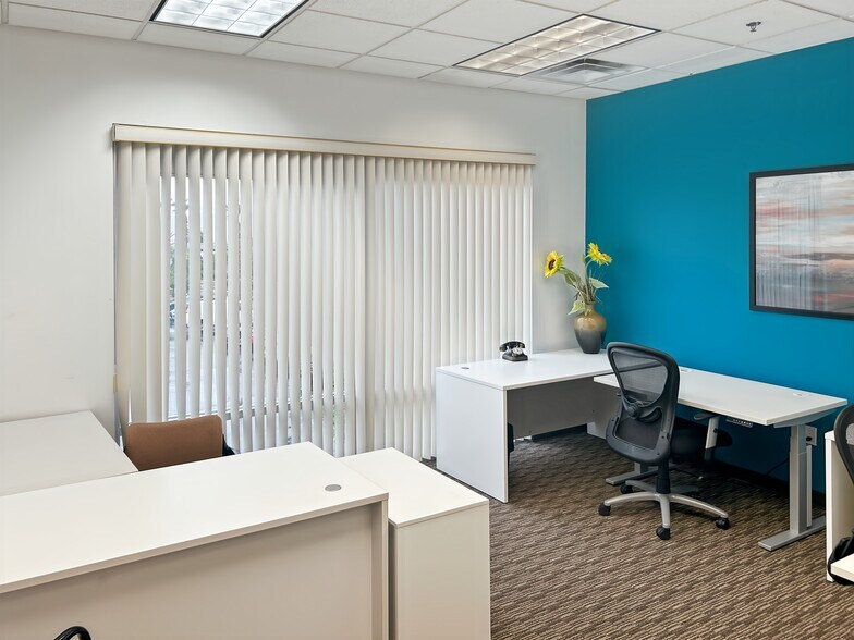 More Photos Of 871 Coronado Center Dr, Henderson Coworking Space