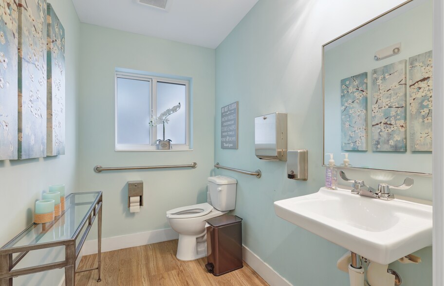 More Photos Of 930 S State Road 7, Plantation Office Residential For Sale