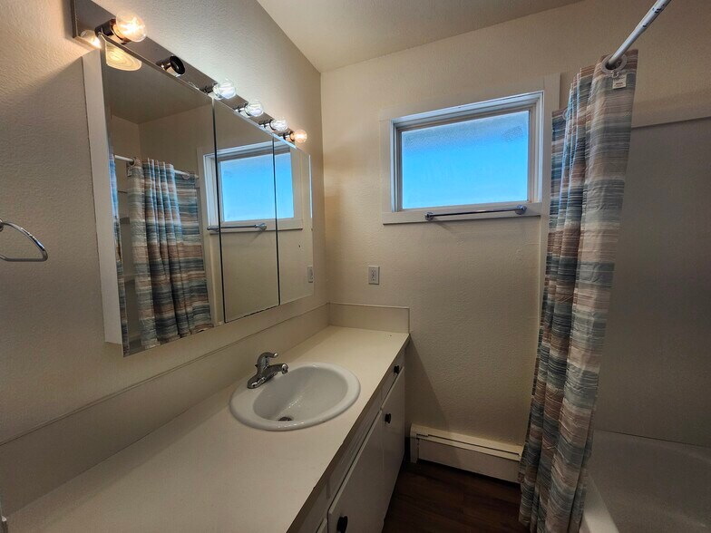 More Photos Of 3925 E 9th Ave, Anchorage Multifamily For Sale