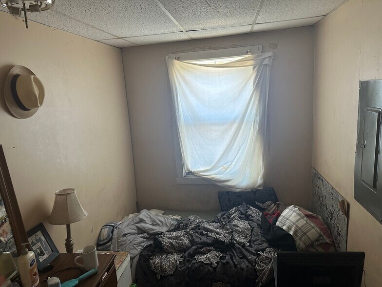 More Photos Of 265 S Pearl St, Albany General Retail For Sale