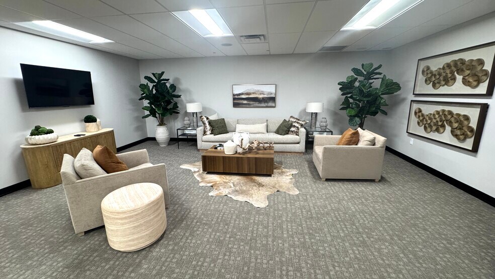 More Photos Of 6133 Rockside Rd, Independence Office For Sale